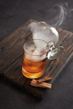 RECIPE_-Smoked-Old-Fashioned-from-Bonefish-Grill.png