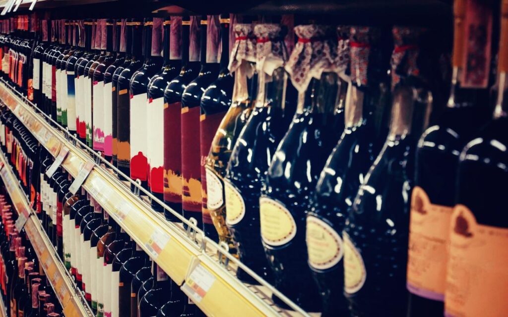Toms-Wine-Liquor--1024x640.jpg