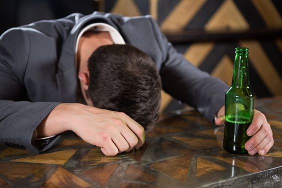 What-causes-a-hangover-1.jpg