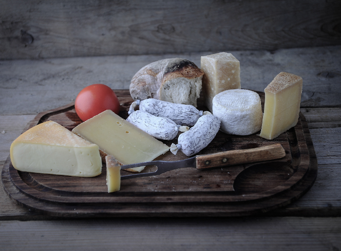 different-kinds-of-cheeses.jpg