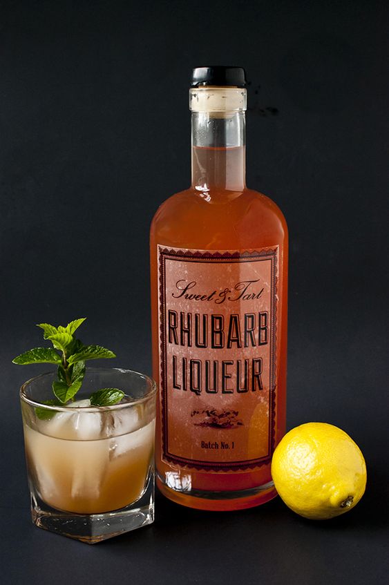 rhubarb-liqueur.jpg