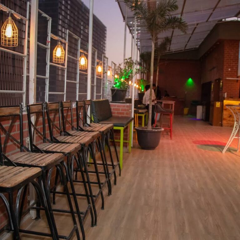 9 Best Pubs In Hyderabad With A Dance Floor - Unsobered