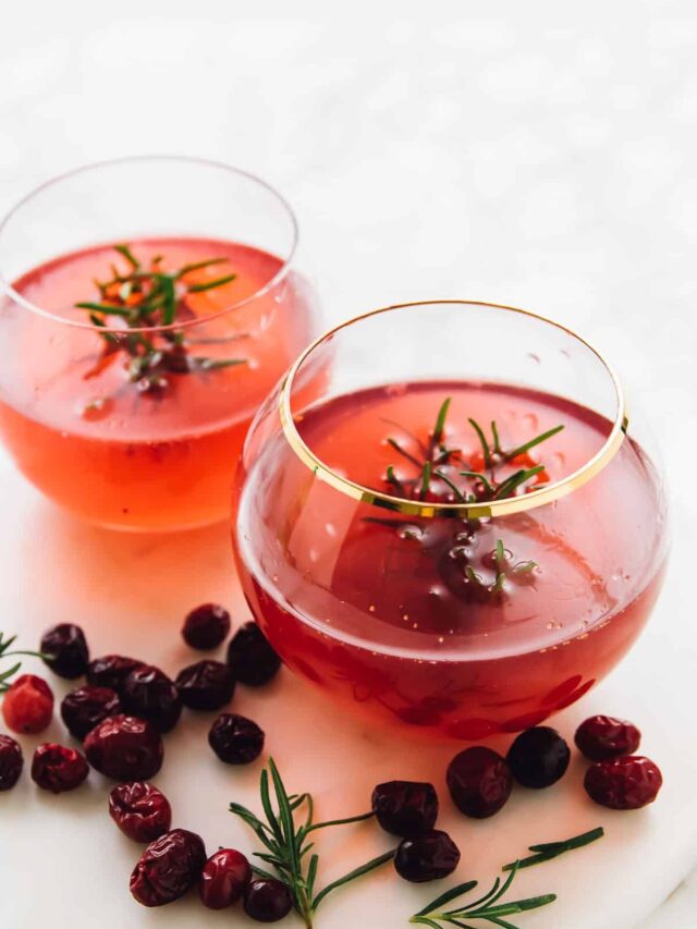 Delicious Cranberry Cocktails That’ll Energize You