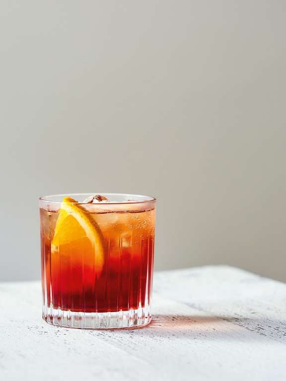 Best Cocktail Recipes For A Girls' Night In