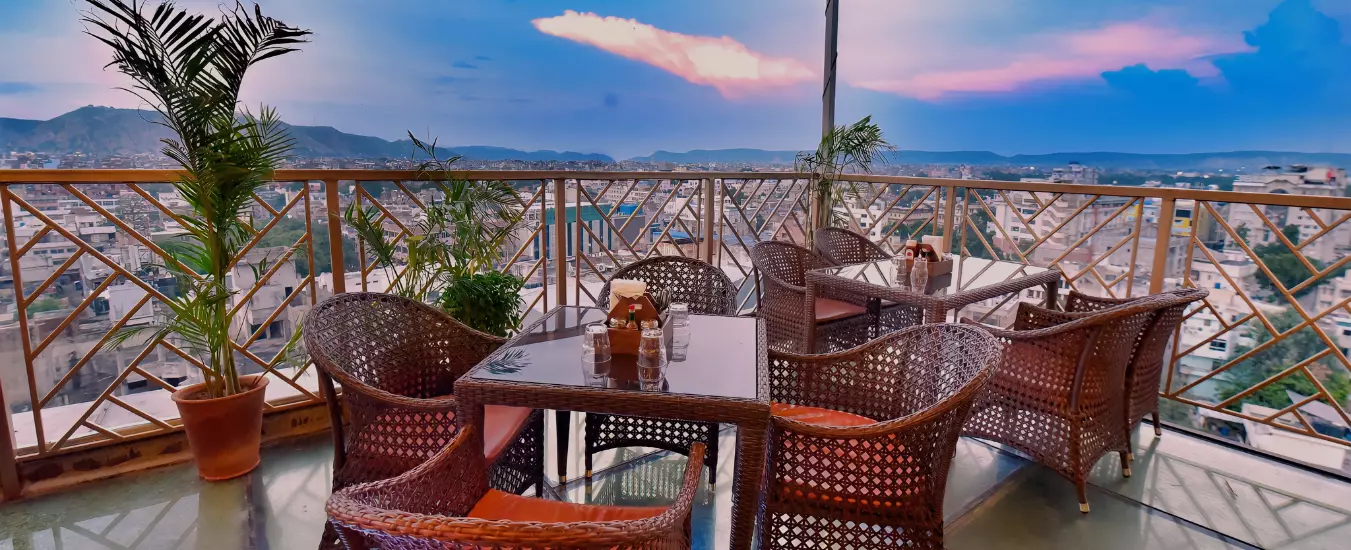 Best Rooftop Bars In Jaipur