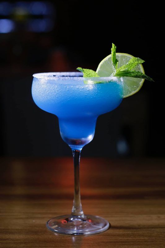 blue margarita cocktail
