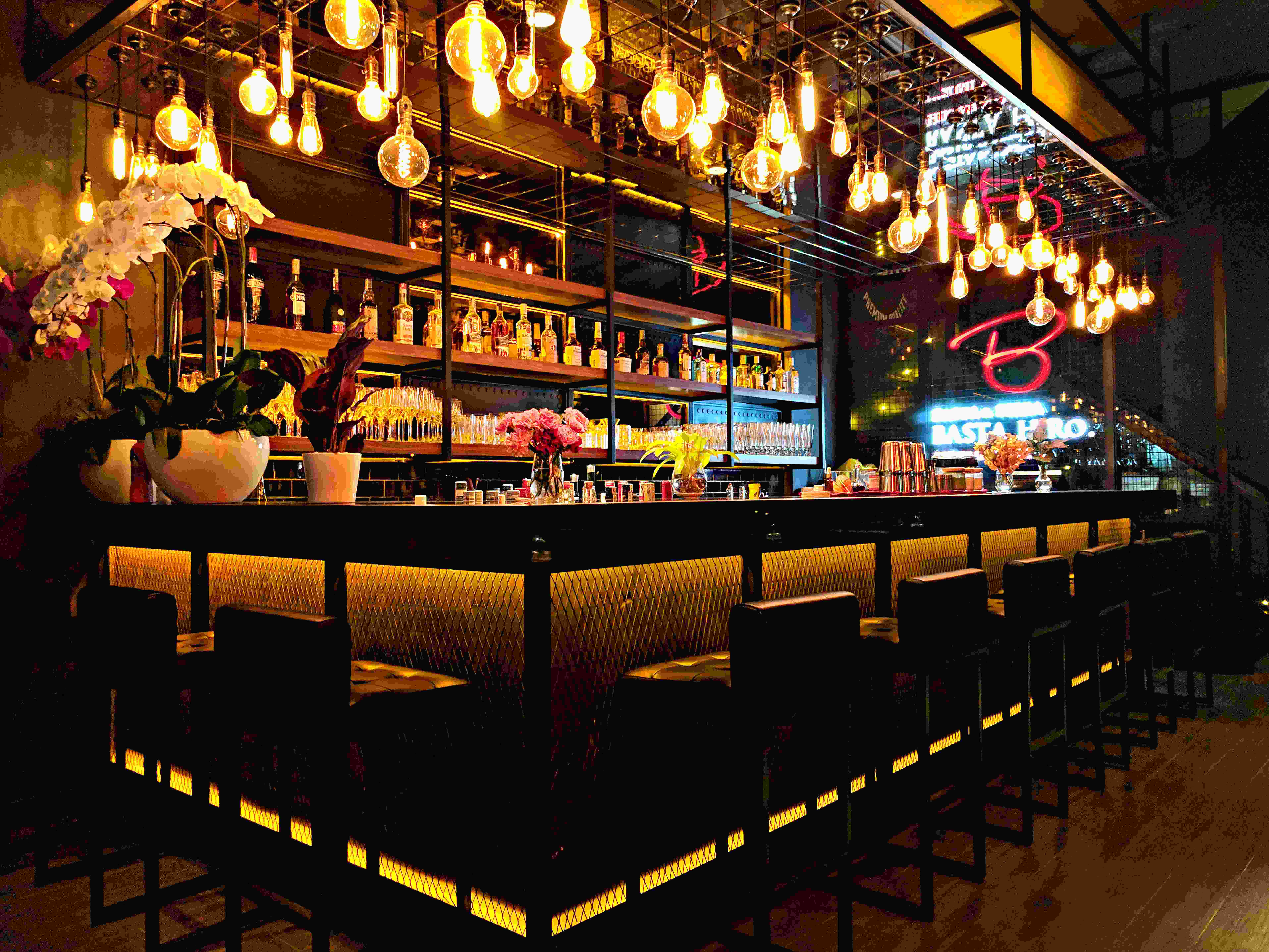 Best Bars in Connaught Place