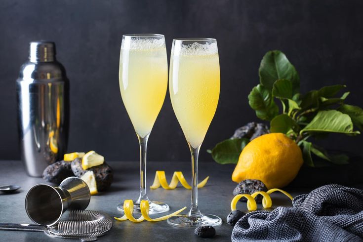 Two glasses of French 75, an underrated cocktail that you should try! 
