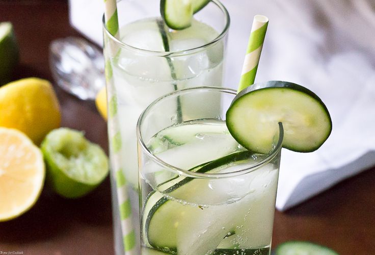 Two glasses of Cucumber collins, one of the many cucumber cocktails. 