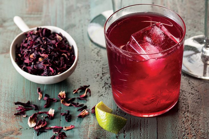 Hibiscus Tea Cocktail 