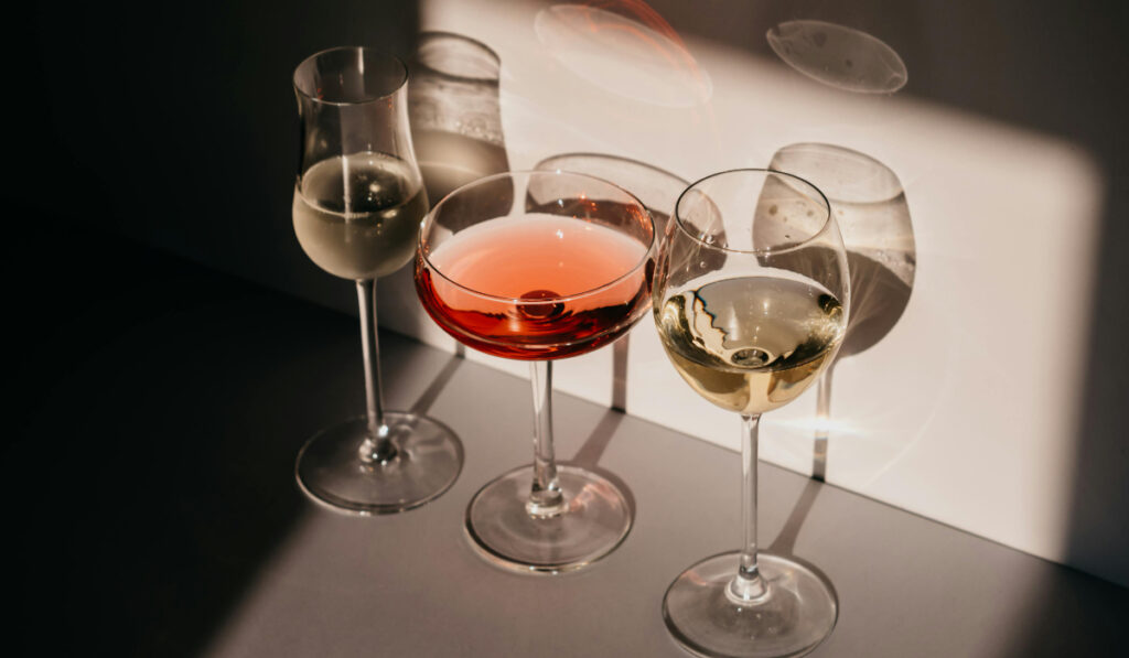 How To Pick Bar Glasses For Your Home Bar