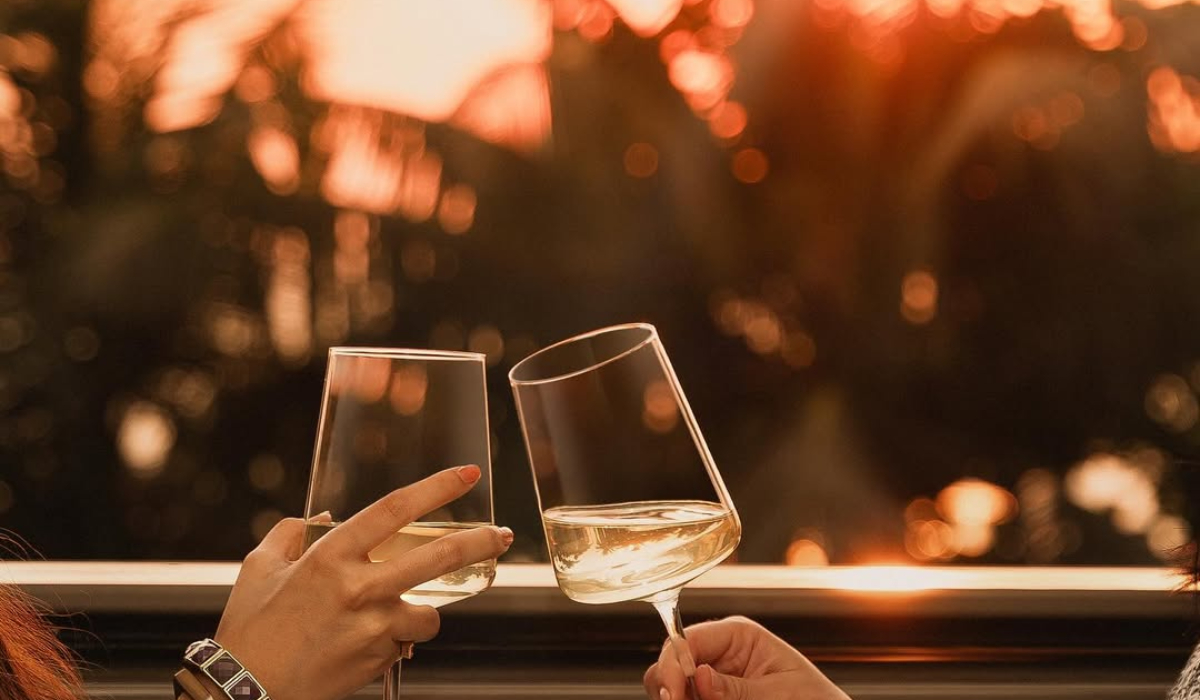 Seaside Restaurants In Juhu Mumbai For A Boozy Sundowner